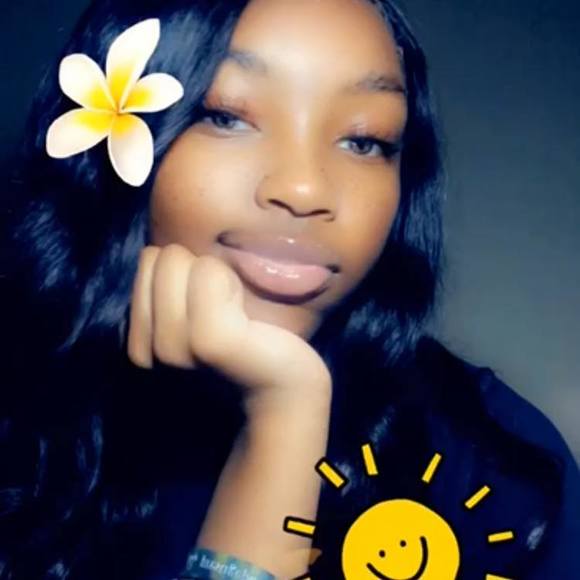 Meet your Posher, Shelby - Picture 1 of 1